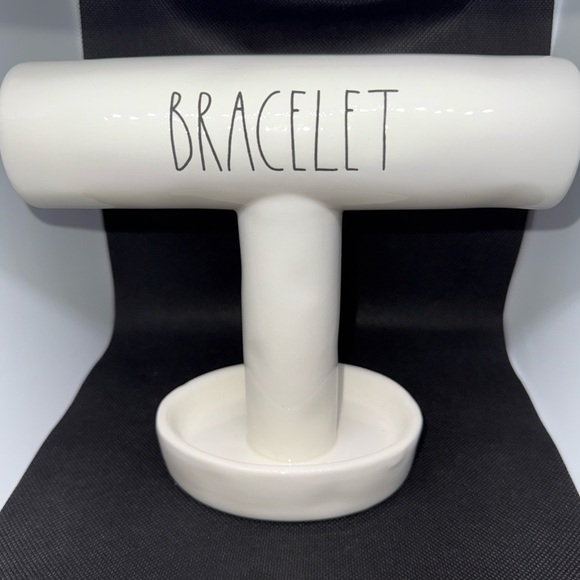 Rae Dunn Other - BRACELET RAE DUNN ARTISAN COLLECTION BRACELET RING HOLDER WHITE BY MAGENTA #189